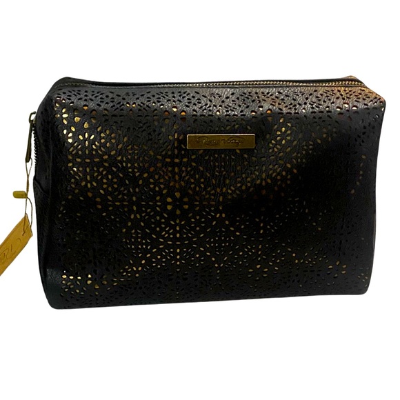 Revive Vintage laser cut travel bag 💚4/$25💚 - Picture 1 of 7